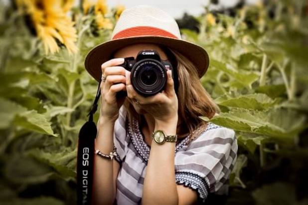 make money fast by taking photography as a side job